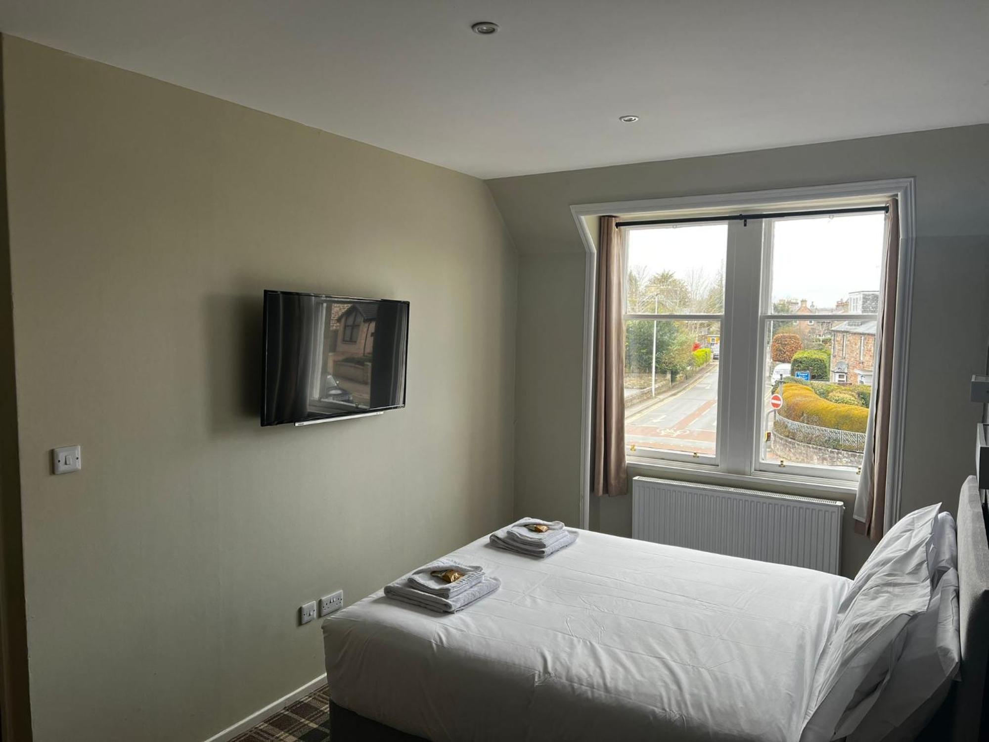 Crown Hotel & Bar Inverness Dış mekan fotoğraf