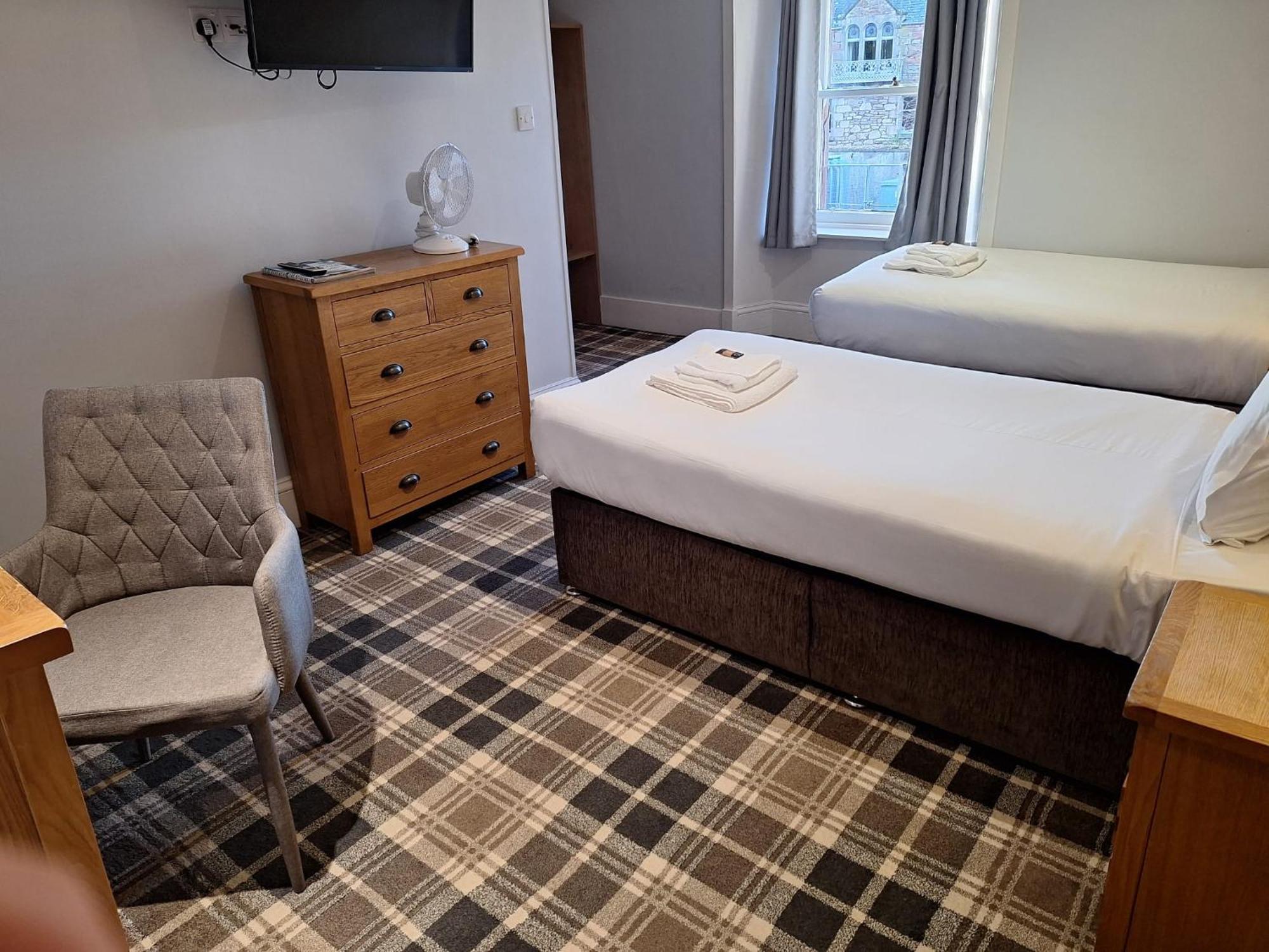 Crown Hotel & Bar Inverness Dış mekan fotoğraf