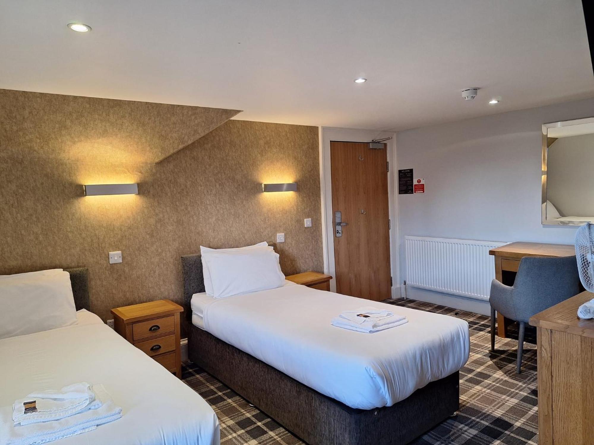 Crown Hotel & Bar Inverness Dış mekan fotoğraf